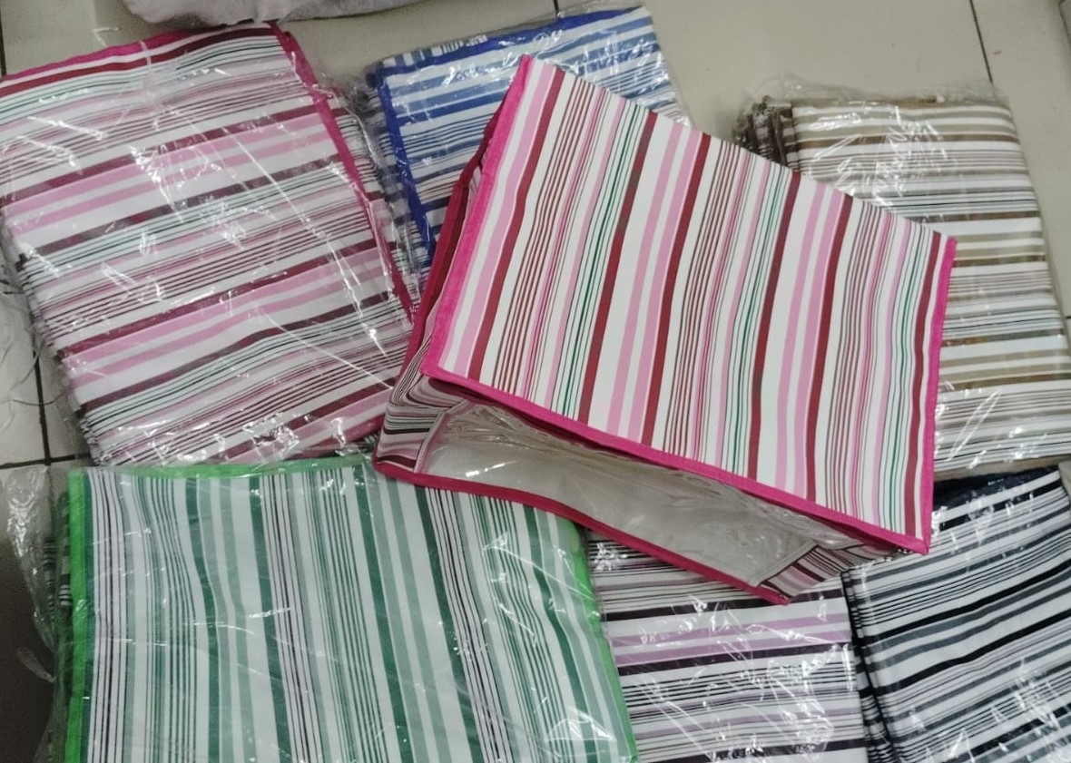 Blenket & Saree Cover